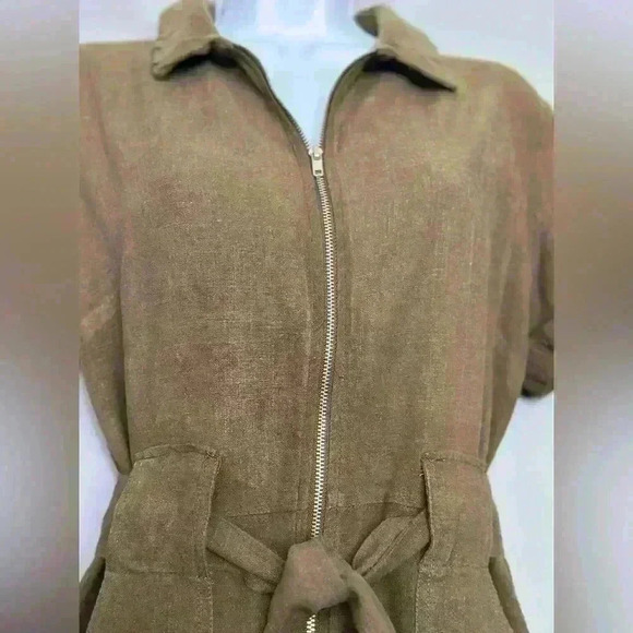 Forever 21 Green Zip Front Jumpsuit Shorts Romper (508) - Picture 7 of 15